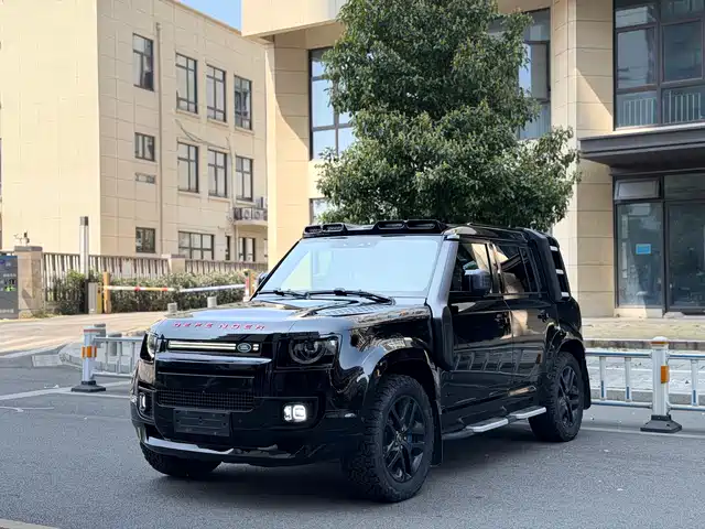 LAND ROVER DEFENDER 2020