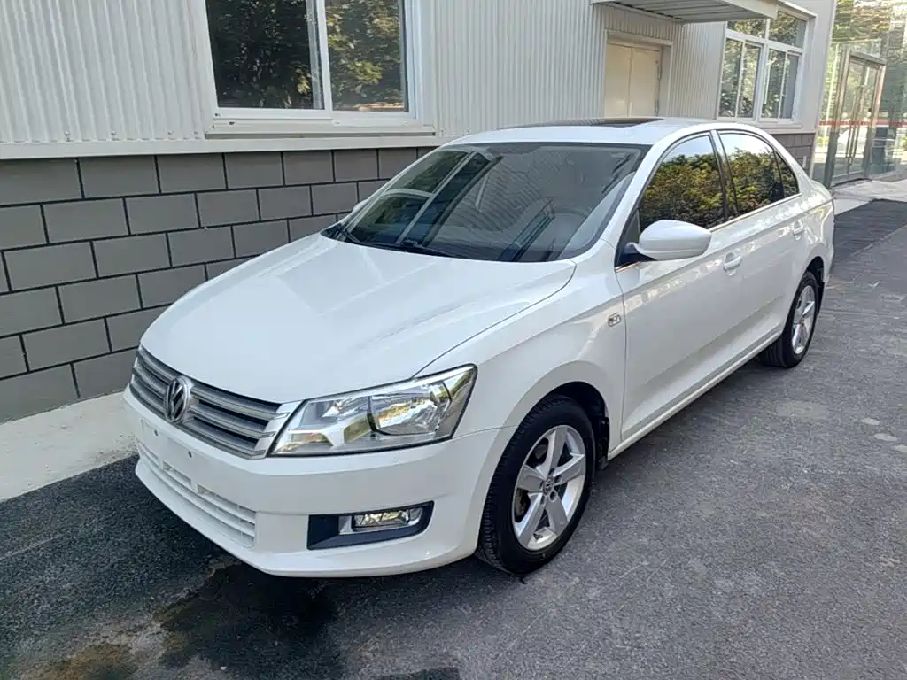 Volkswagen Santana — миниатюра 2