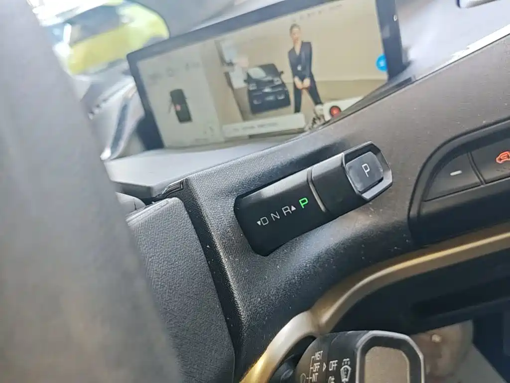 Baojun KiWi EV — миниатюра 14