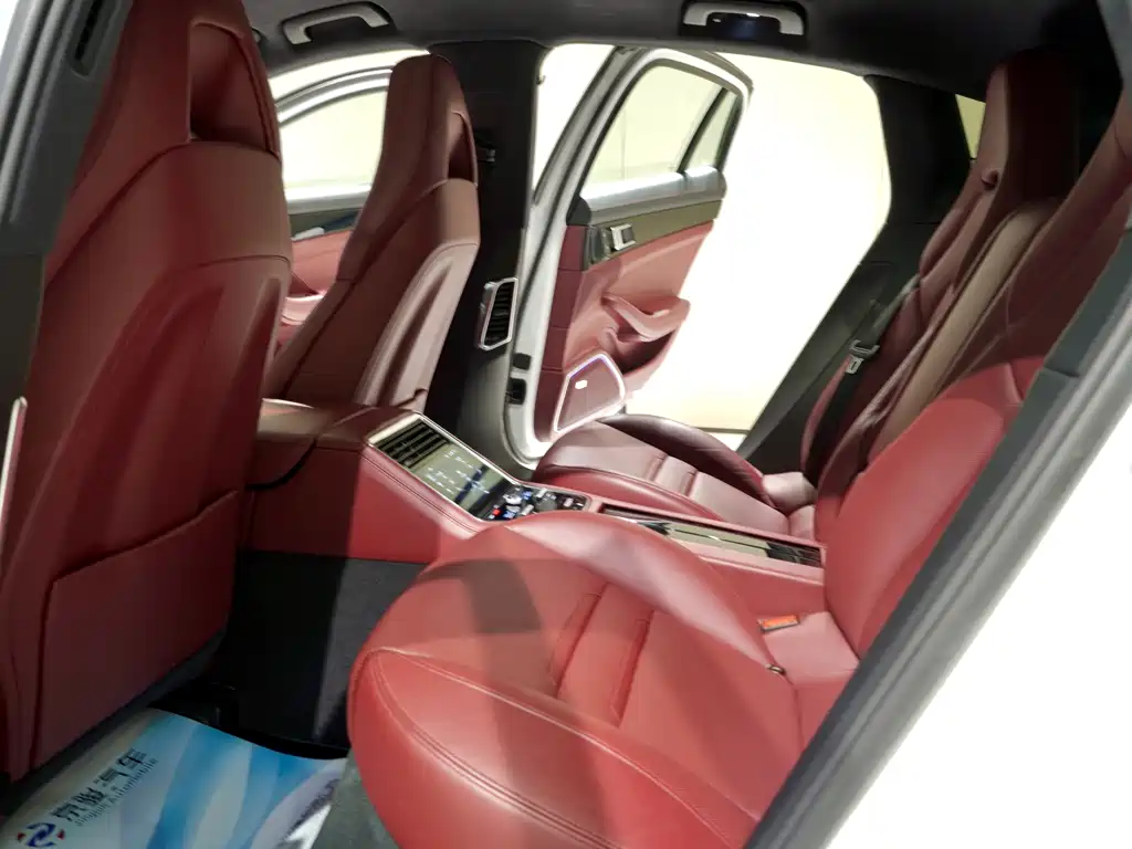 Porsche Panamera — миниатюра 4