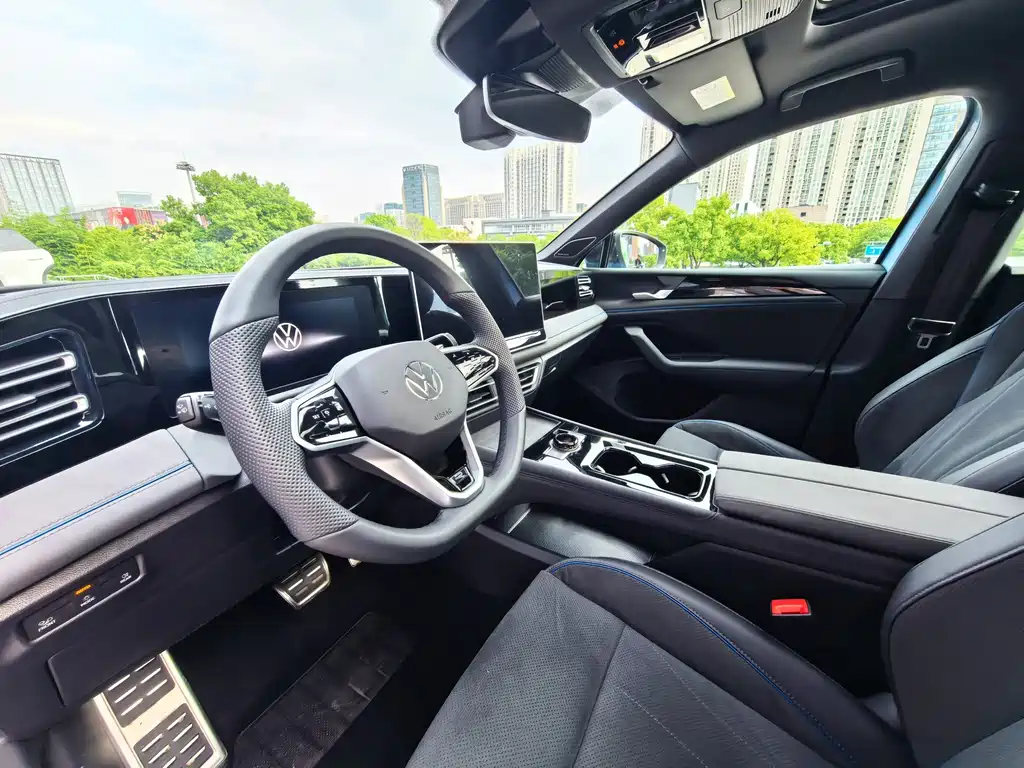 Volkswagen Tiguan L — миниатюра 9