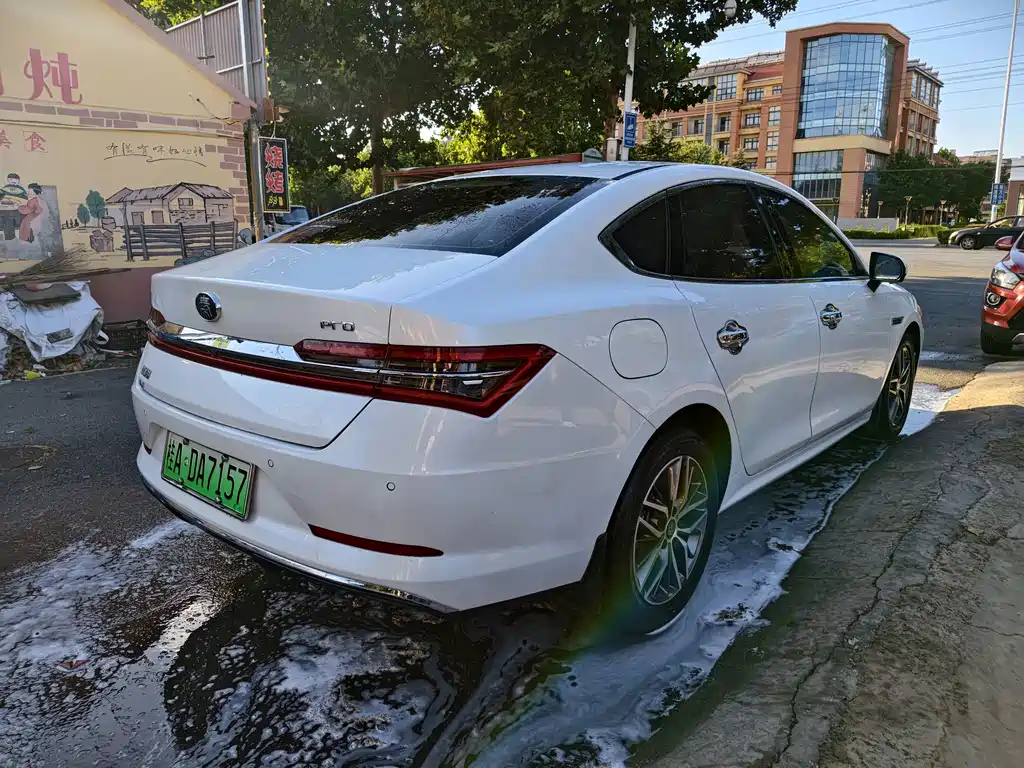 BYD Qin Pro NEV — миниатюра 4