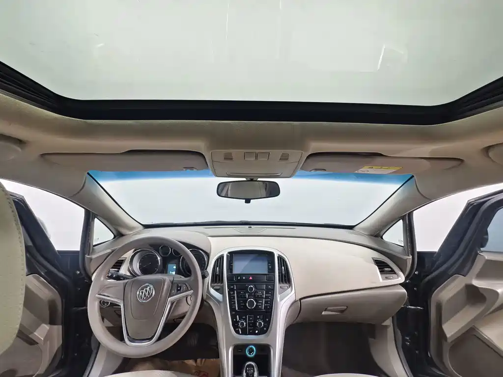 Buick Excelle — миниатюра 10