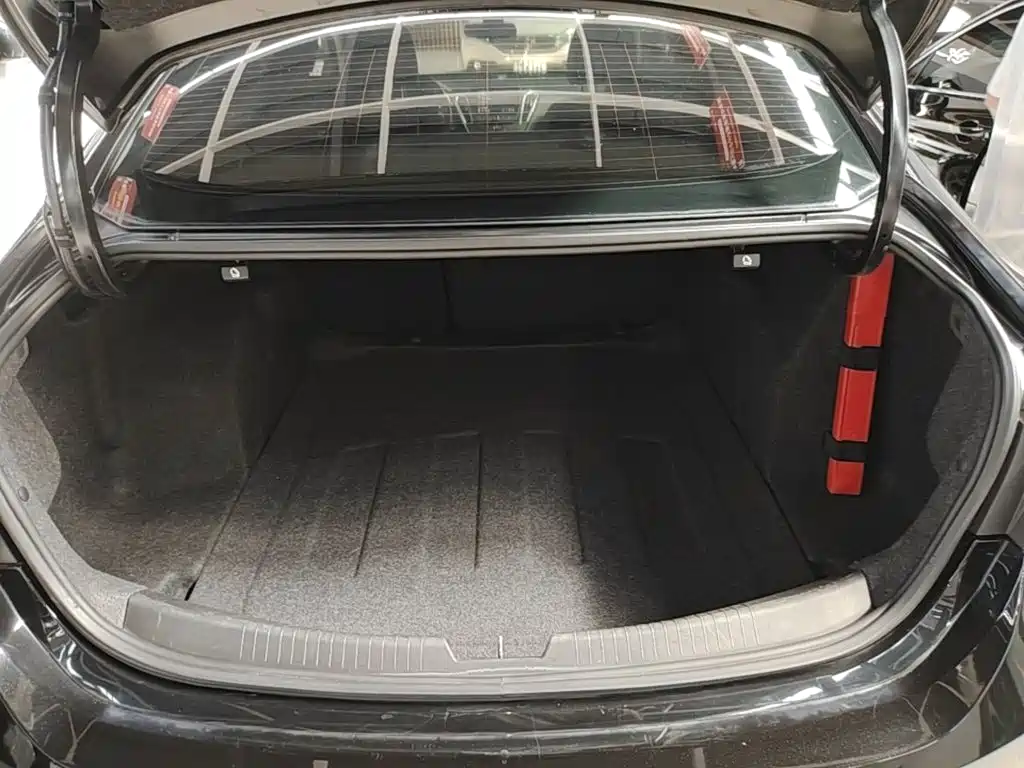 Chevrolet Malibu XL — миниатюра 19