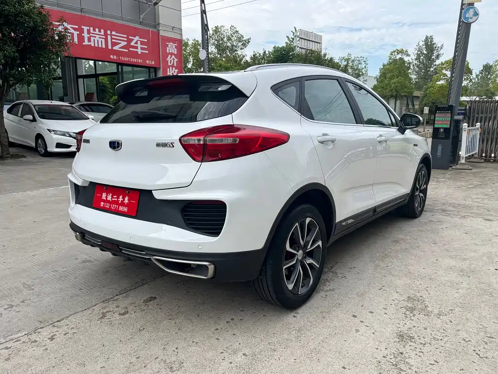 Geely Emgrand GS — миниатюра 4