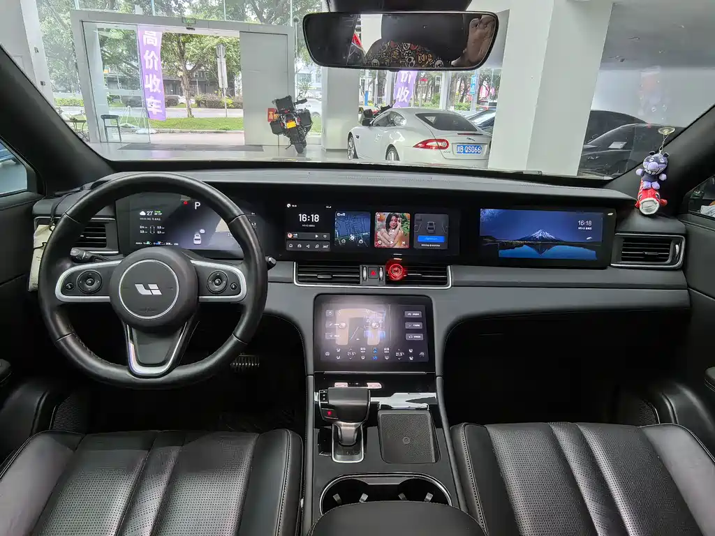 Li Auto Li ONE — миниатюра 11
