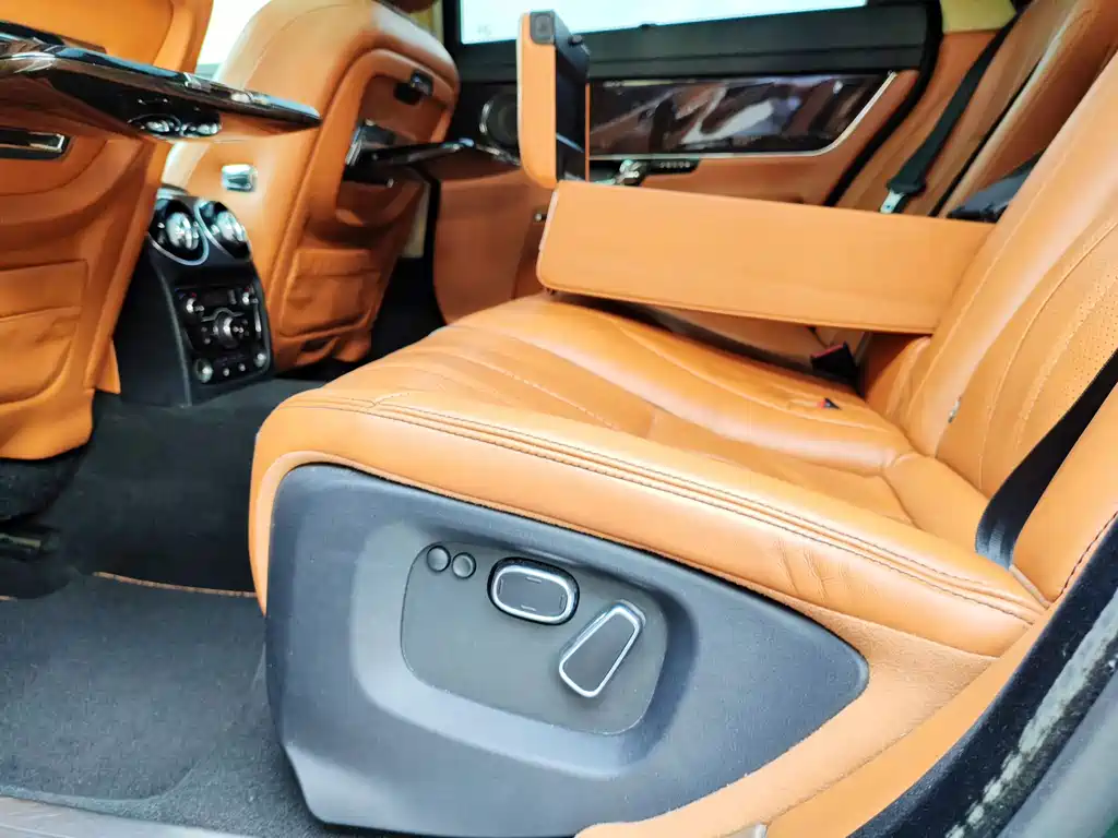 Jaguar XJ — миниатюра 14
