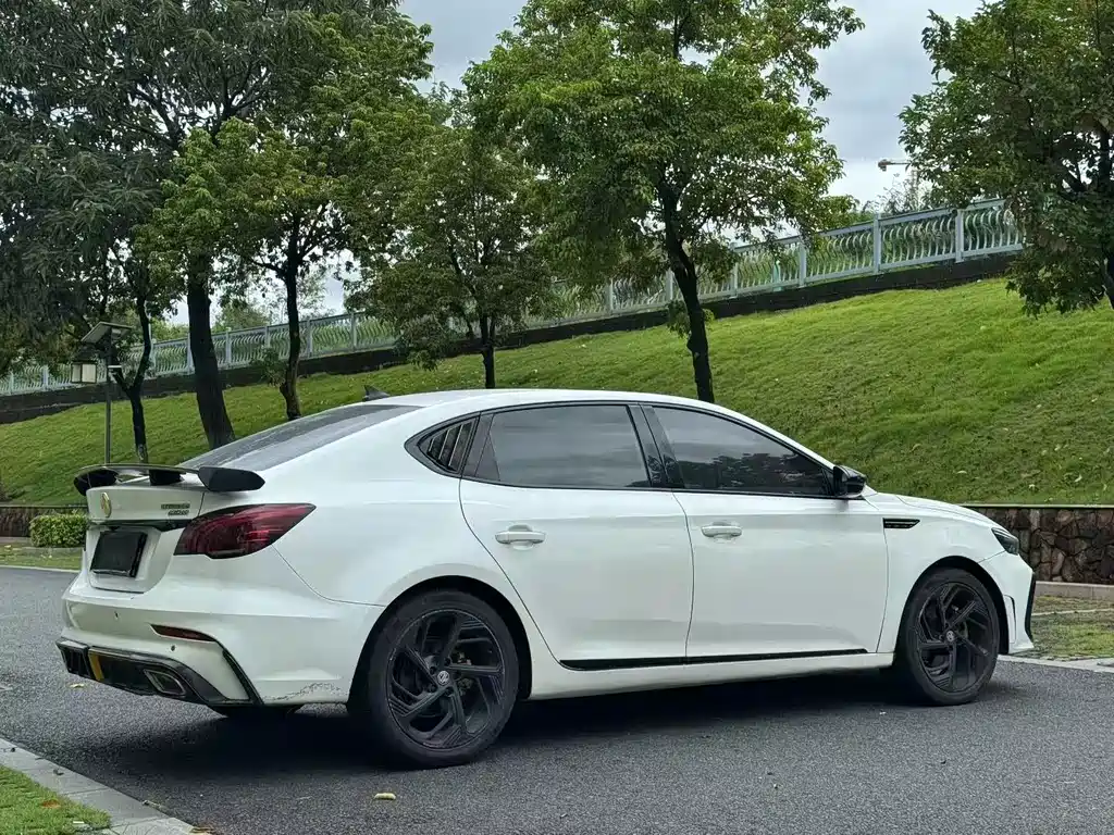 MG MG6 — миниатюра 7