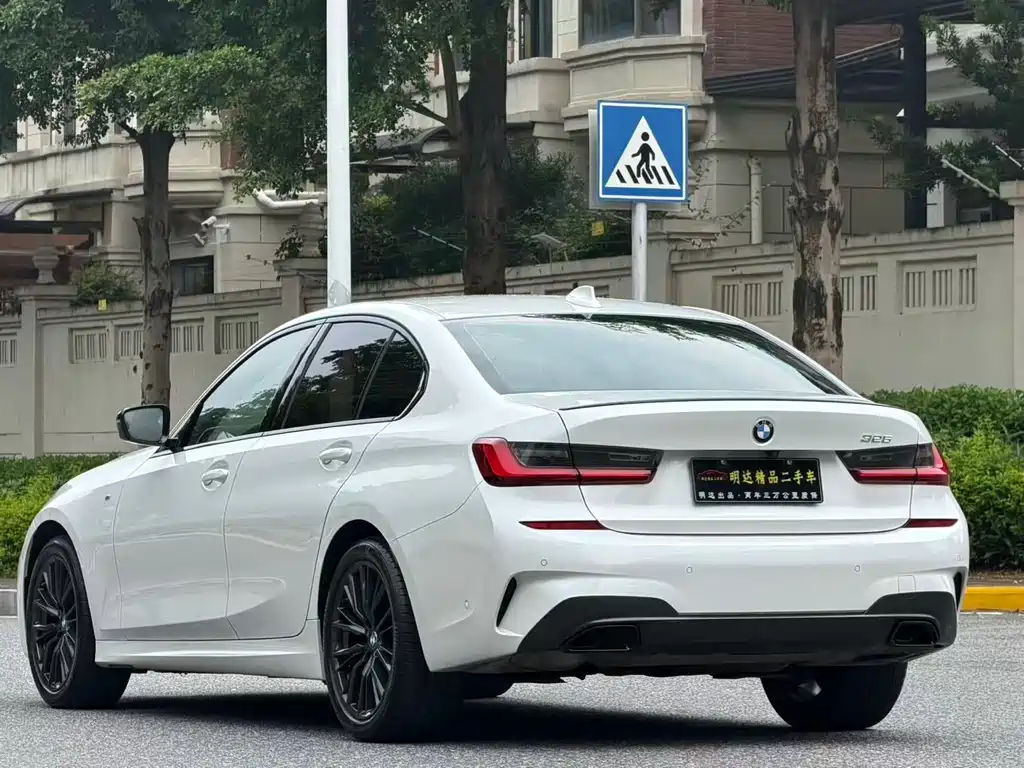 BMW 3 Series — миниатюра 6