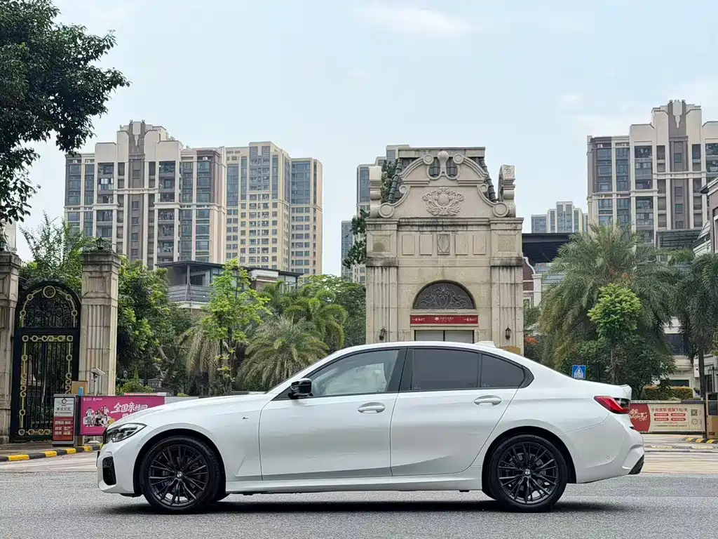 BMW 3 Series — миниатюра 4