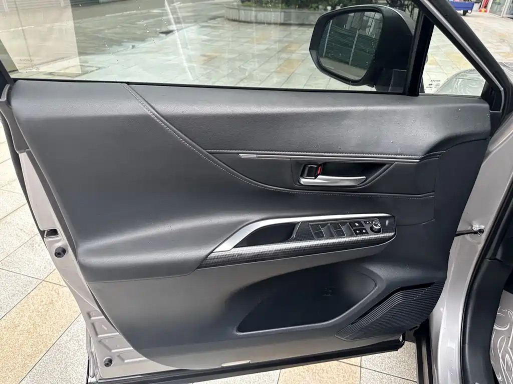 Toyota Venza 2022 2.5L CVT Luxury