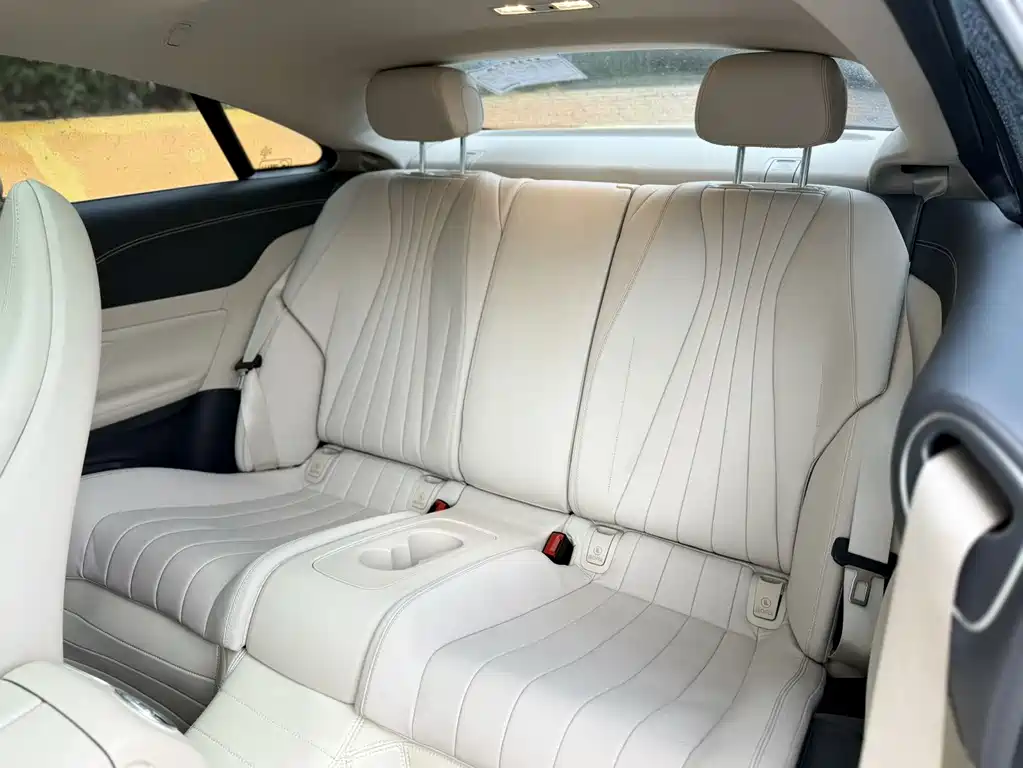 Mercedes-Benz E-Class (Import) — миниатюра 7
