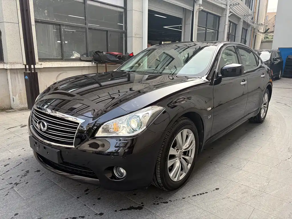 Infiniti Q70 2013 Q70L 2.5L Comfort Edition