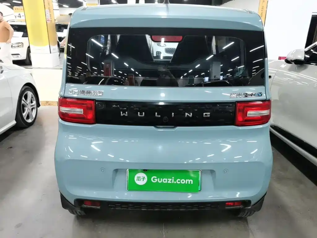 Wuling MINIEV — миниатюра 6