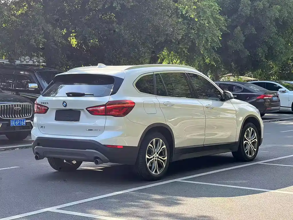 BMW X1 — миниатюра 9
