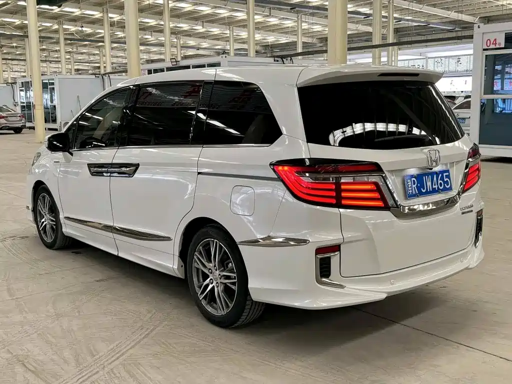 Honda Elysion — миниатюра 4