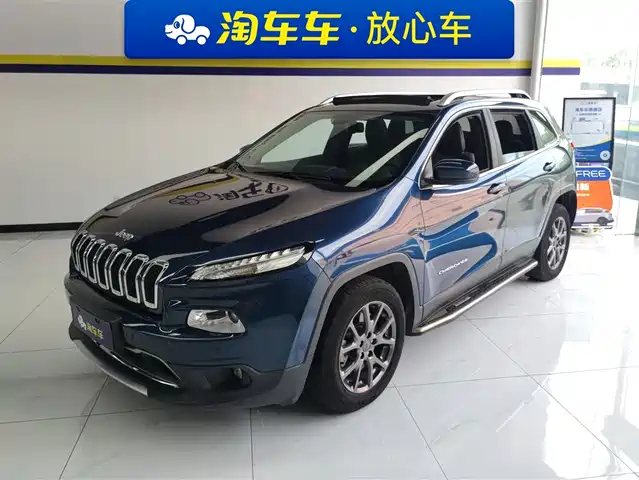 JEEP FREE LIGHT 2021