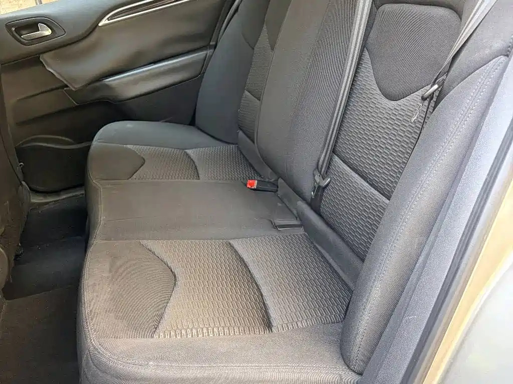 Citroen C4L — миниатюра 5