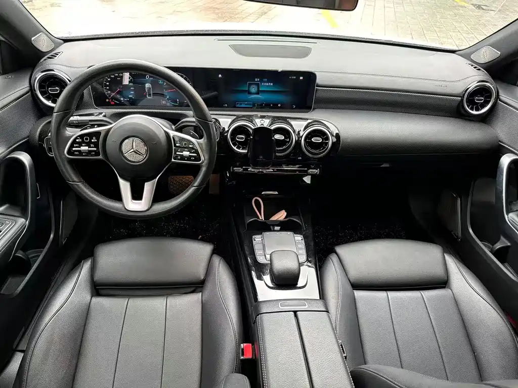 Mercedes-Benz A-Class — миниатюра 8