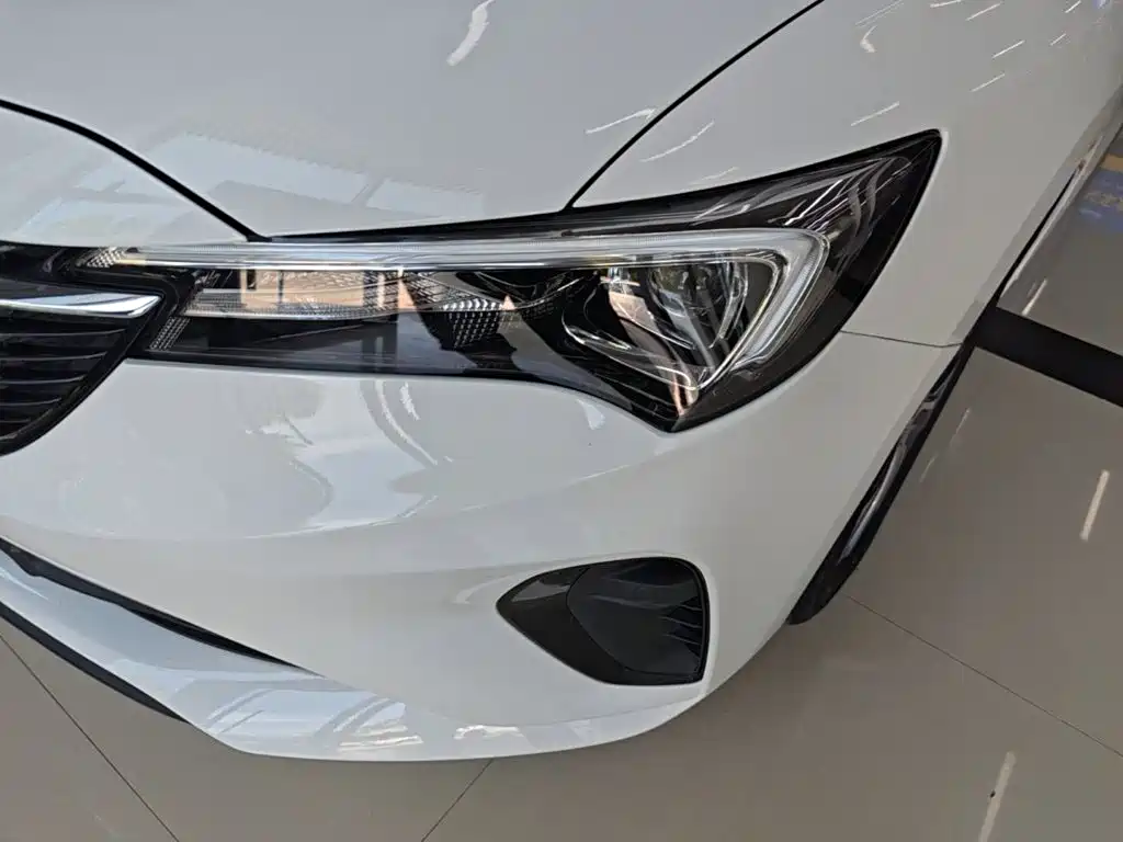 Buick Verano — миниатюра 24