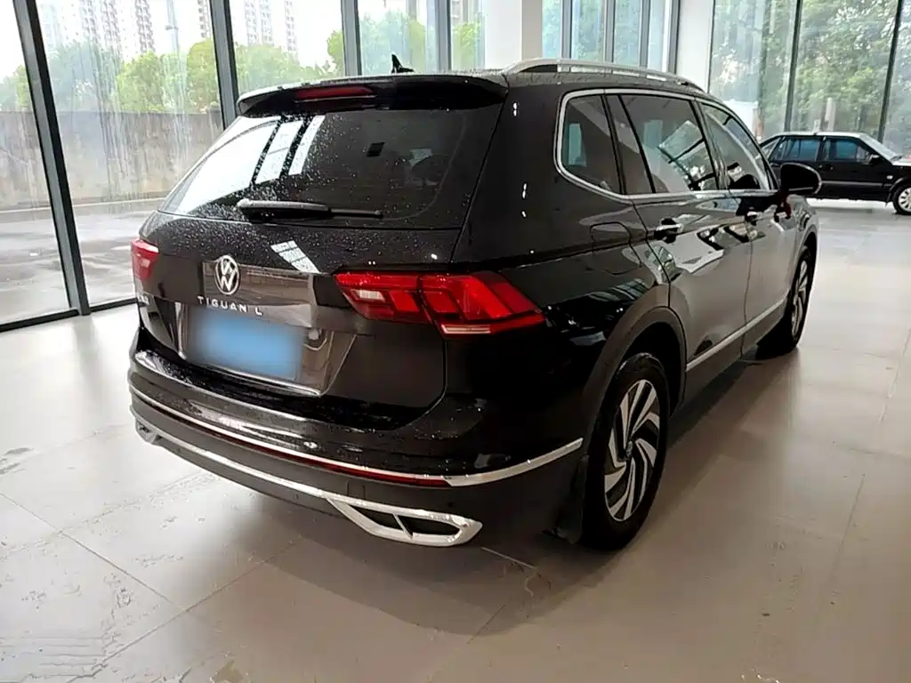 Volkswagen Tiguan L — миниатюра 7