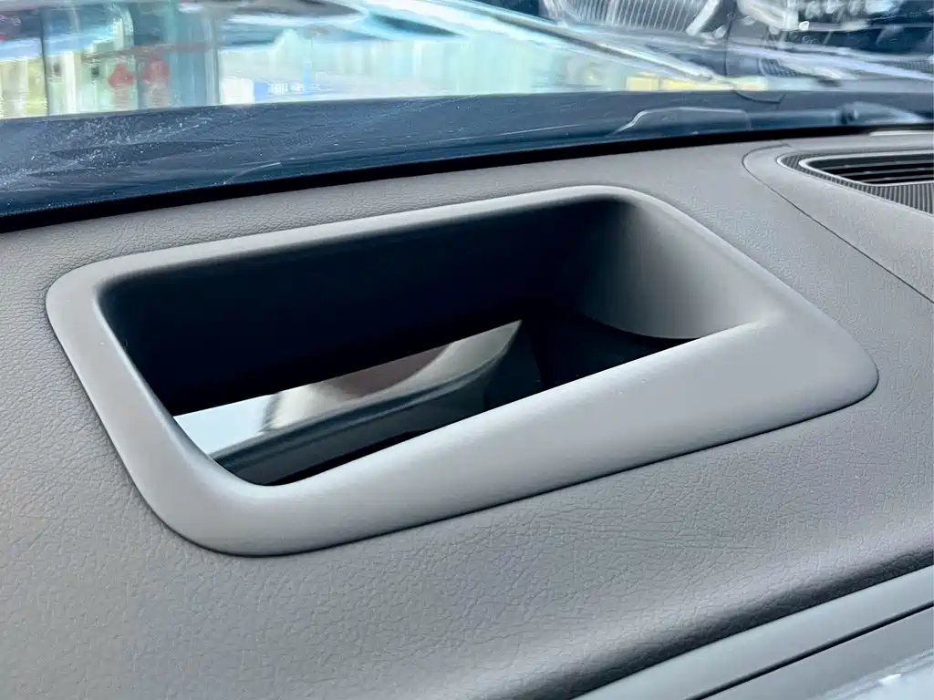 Mercedes-Benz S-Class — миниатюра 13