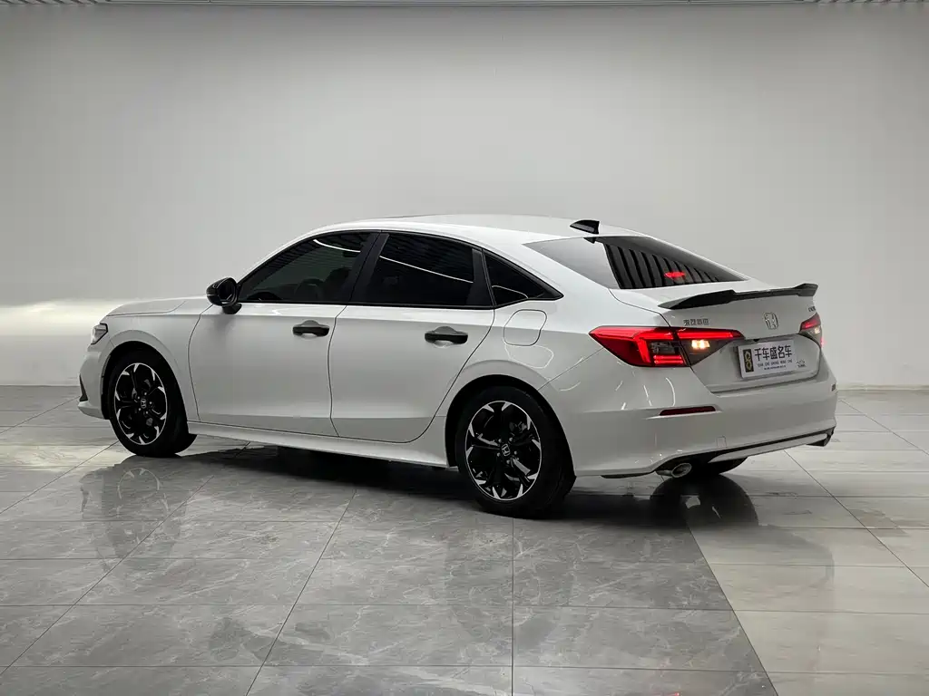 Honda Civic — миниатюра 4