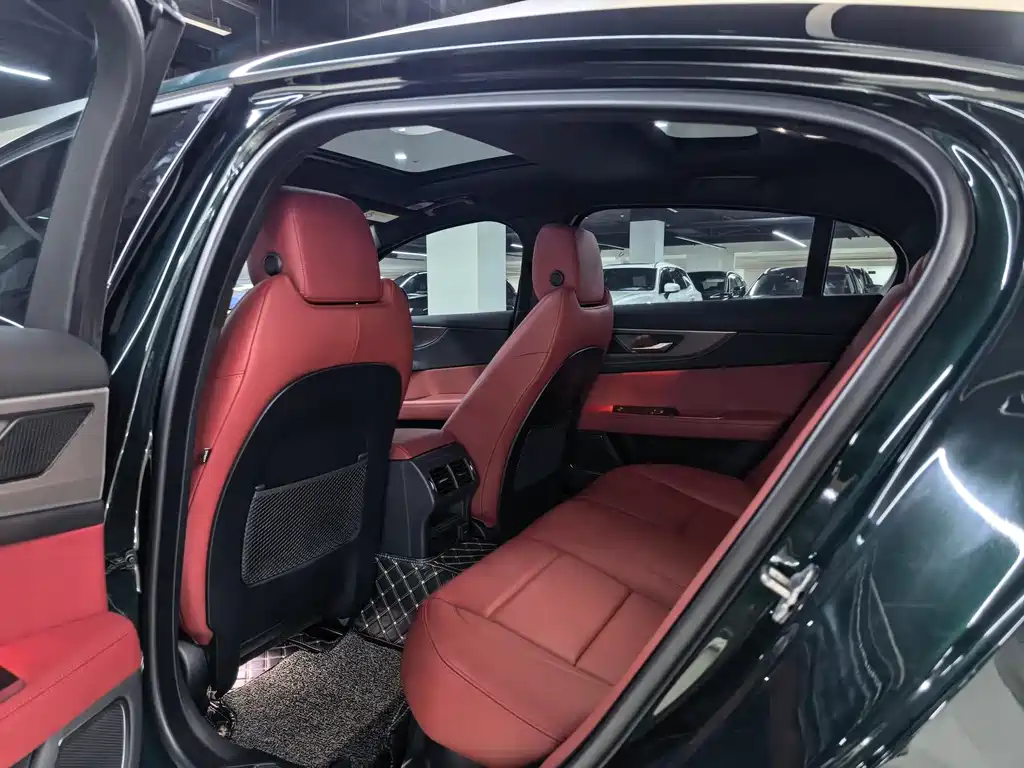 Jaguar XEL — миниатюра 8