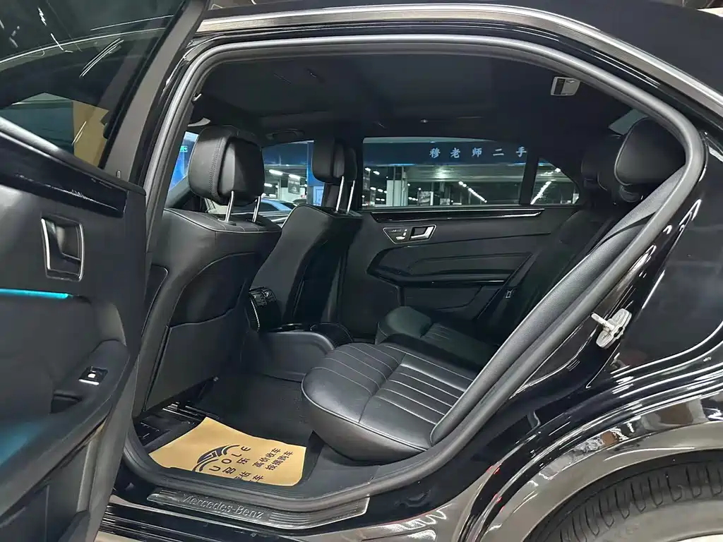 Mercedes-Benz E-Class — миниатюра 6