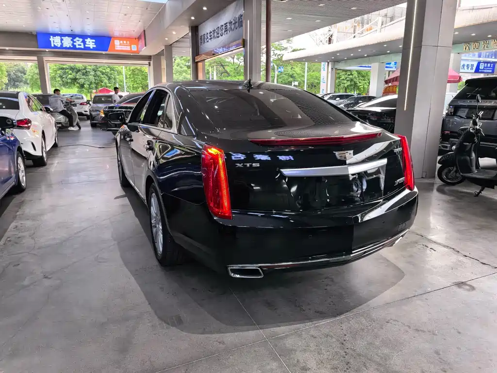 Cadillac XTS — миниатюра 14