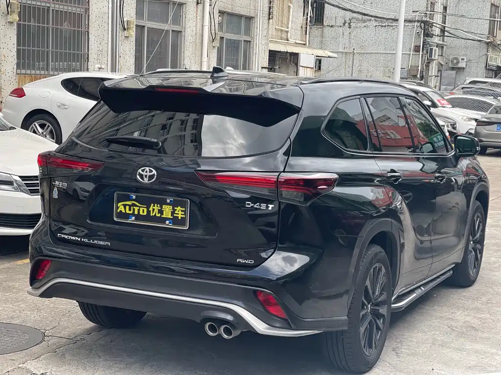 Toyota Crown Kluger — миниатюра 8