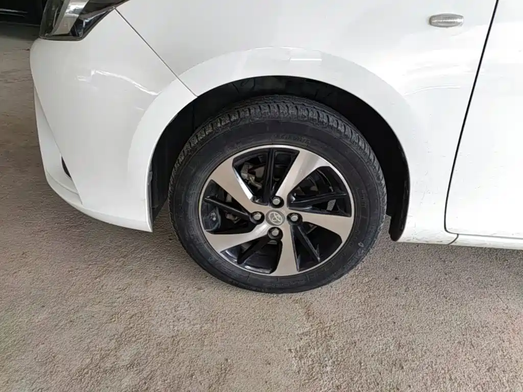 Toyota Yaris L — миниатюра 23