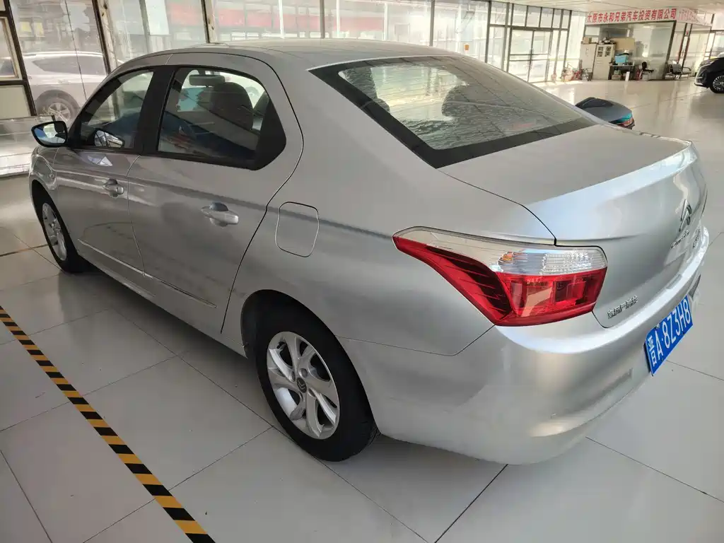 Citroen Elysee — миниатюра 5