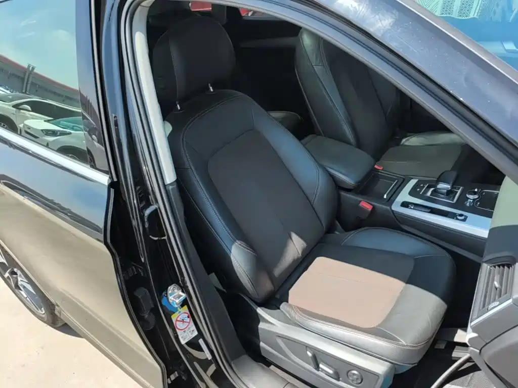 Audi Q5L — миниатюра 25