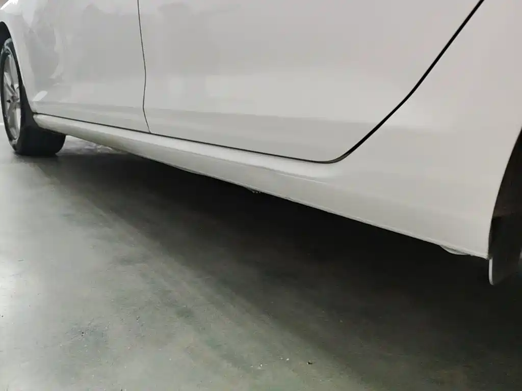 Volkswagen Golf — миниатюра 22