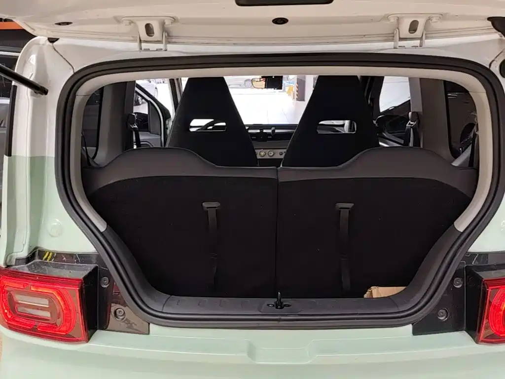 Wuling MINIEV — миниатюра 19