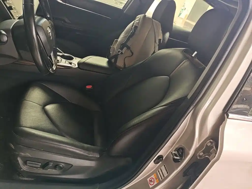 Toyota Camry — миниатюра 15