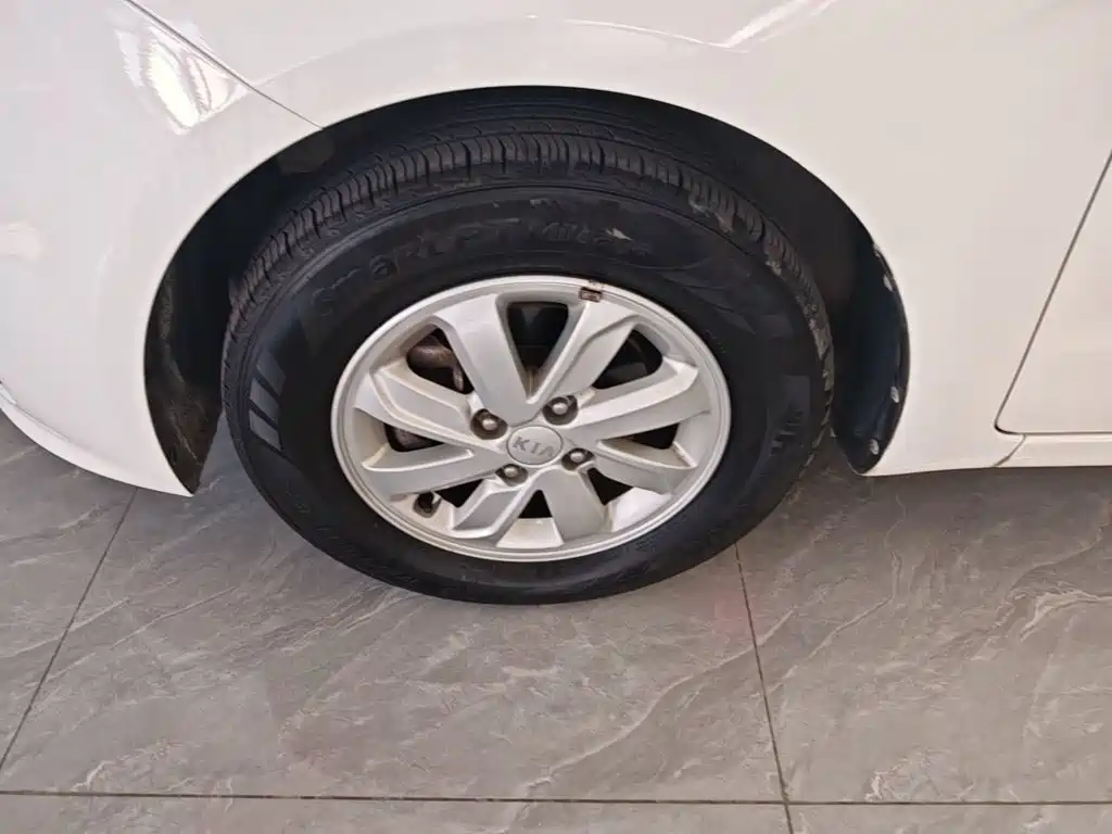 Kia K2 — миниатюра 23