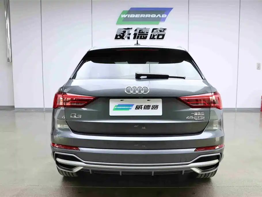 Audi Q3 2022 45 TFSI quattro Fashion