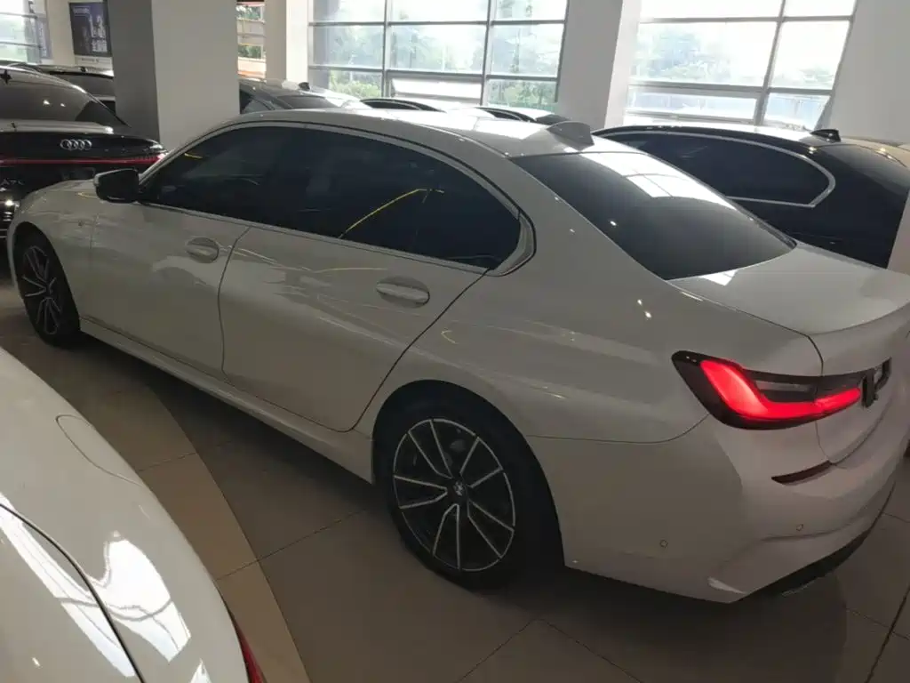 BMW 3 Series — миниатюра 5