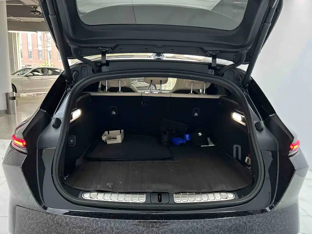 NIO ET5T — миниатюра 15