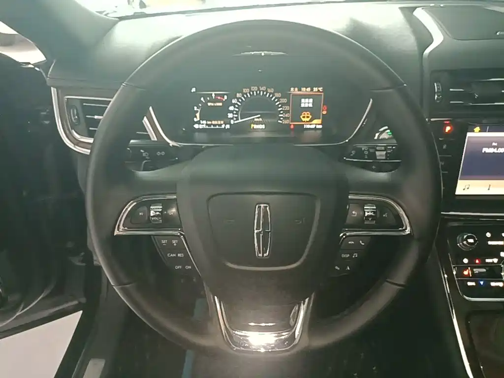 Lincoln Continental — миниатюра 11
