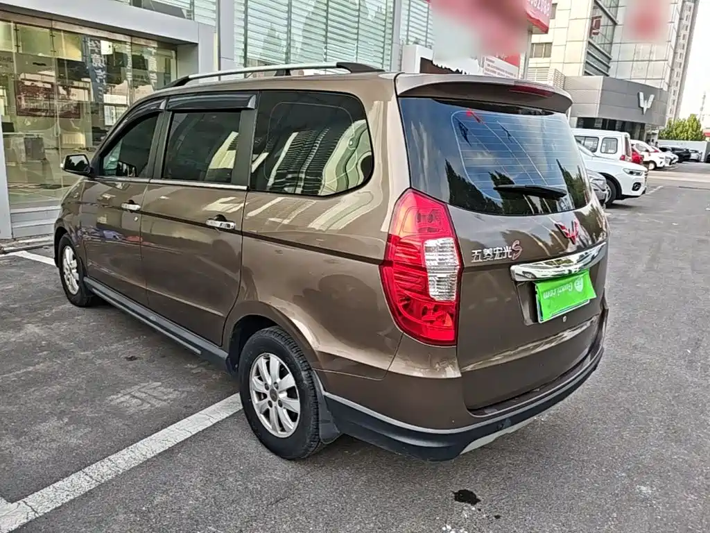 Wuling Hongguang — миниатюра 5