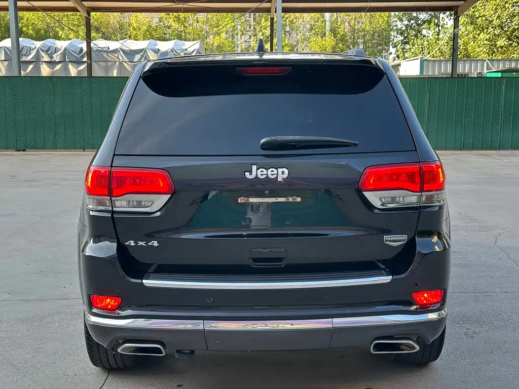 Jeep Grand Cherokee (Import) — миниатюра 5