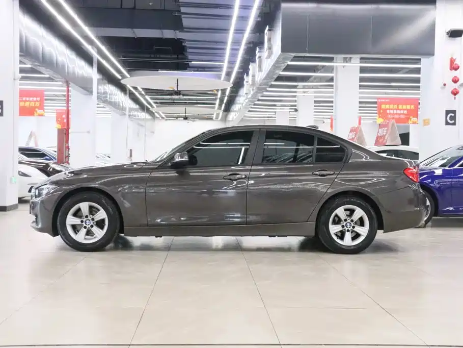 BMW 3 Series — миниатюра 3