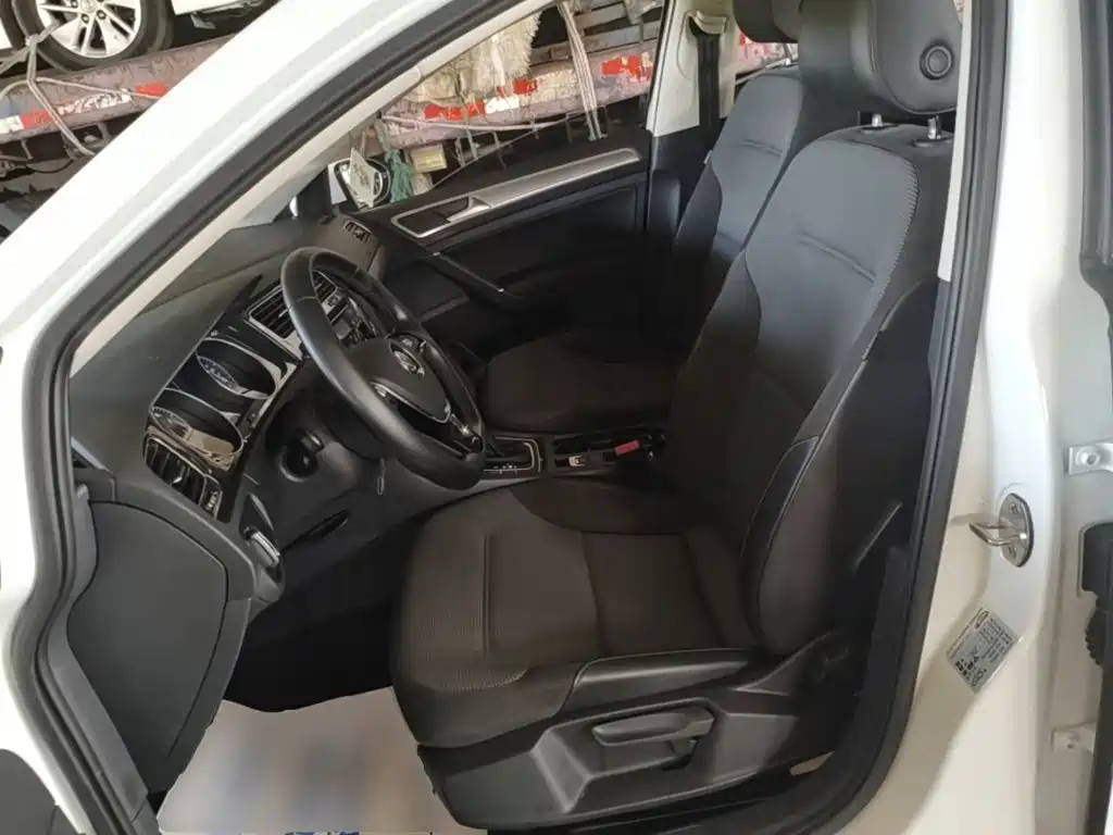 Volkswagen Golf — миниатюра 15