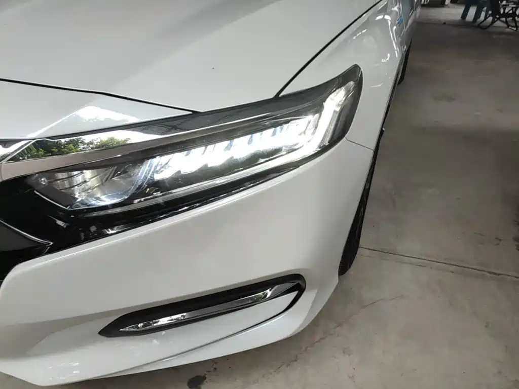 Honda Accord — миниатюра 24