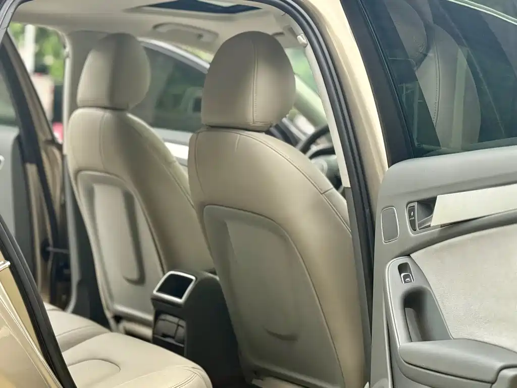 Audi A4L — миниатюра 12