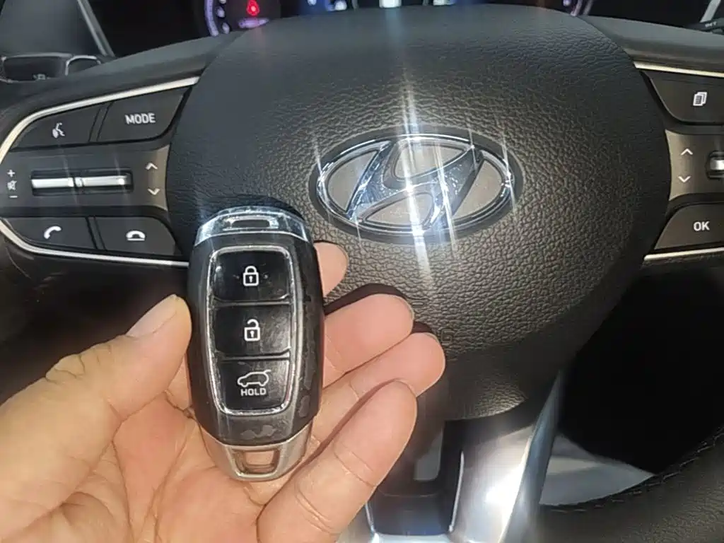 Hyundai Santa Fe — миниатюра 9