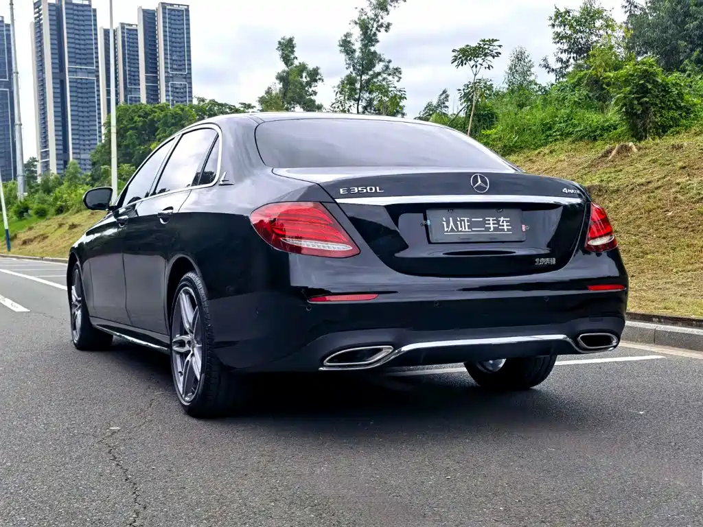 Mercedes-Benz E-Class — миниатюра 5